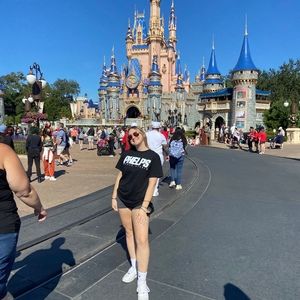 Meet your Posher, Victoria